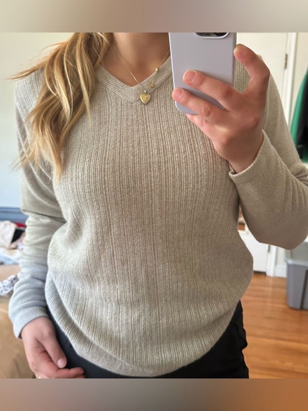 Axist Ribbed V-Neck Sweater - Cream Beige